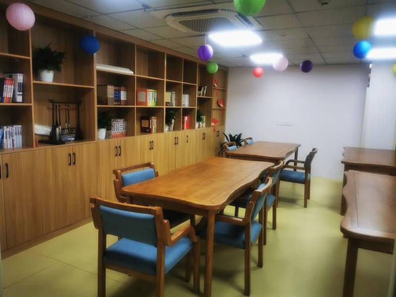 半失能老人选成华区养老院:成都祥瑞通成华苑康养中心护理与膳食分层解析