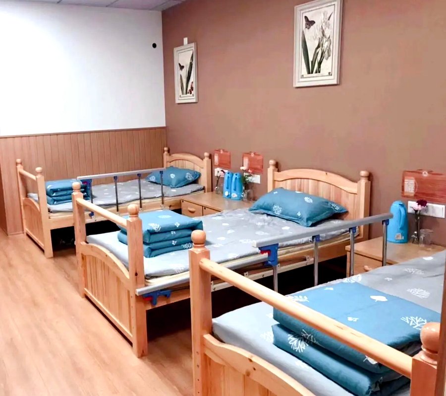 哺恩平福养老护理中心：成都半失能老人医养结合收费全解析