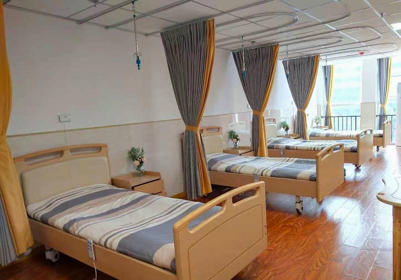 成都[机构名称]居住单元适老硬件观察：地暖与新风系统配置实况