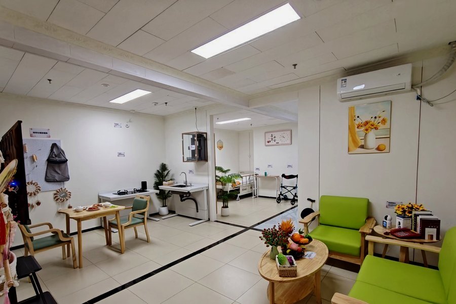 成都8000元月费养老院信息核查与选型路径:以锦欣九九乐福为例