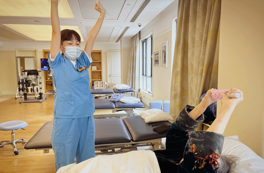 成都半失能老人入住养老院全流程指南:以锦欣乐福养老中心为例看费用核算