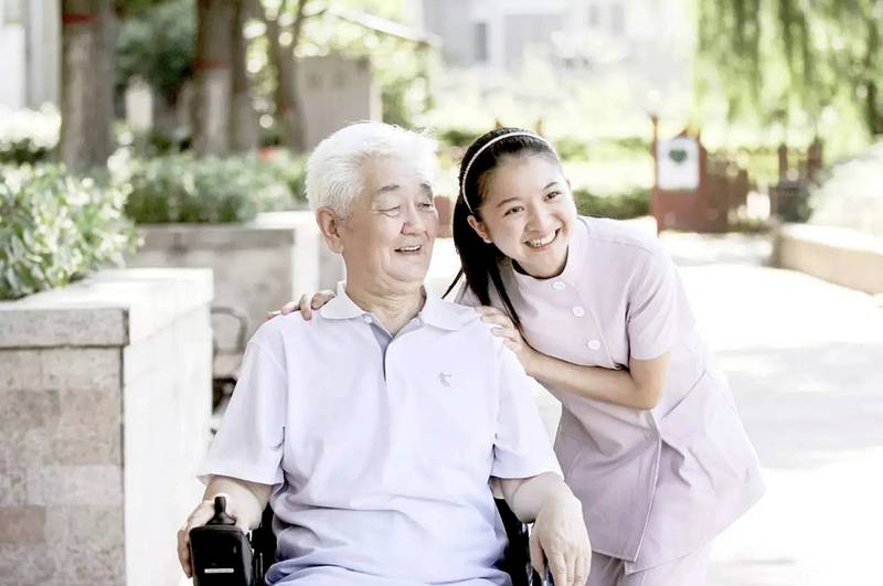 成都保利和熹会：失能长辈全护理与安宁疗护衔接的观察笔记