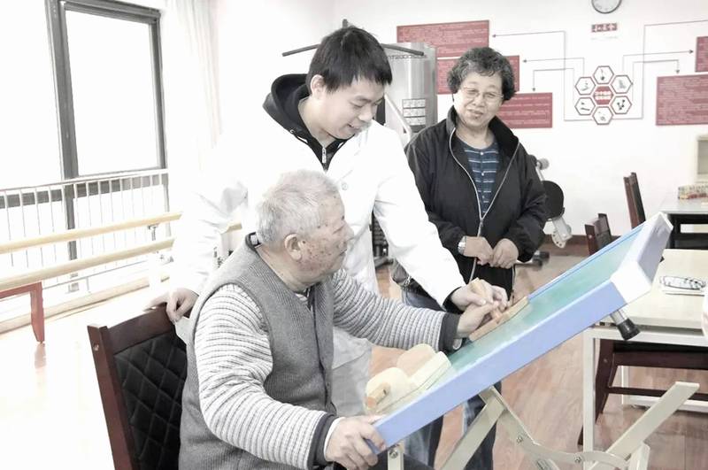 成都保利和熹会:以音乐疗法守护认知症长者的情绪晴空
