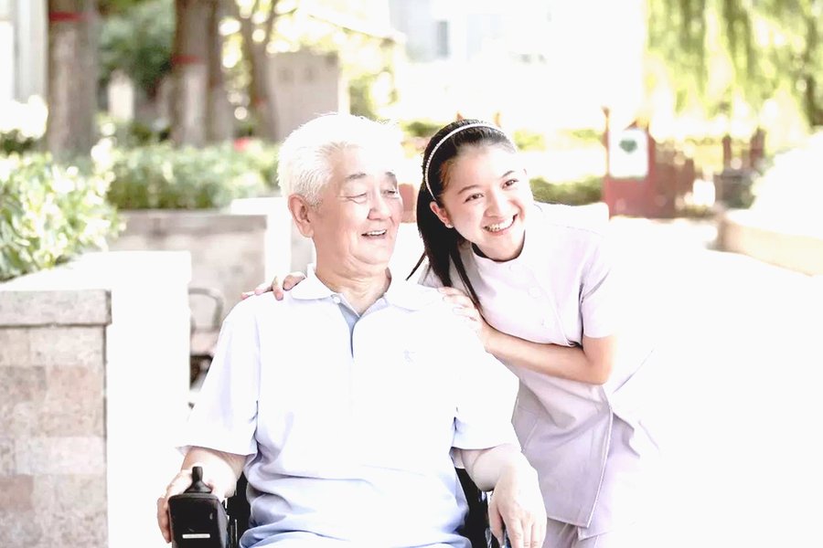 成都保利和熹会安宁疗护实录:关于尊严养老的场景分层与适配思考