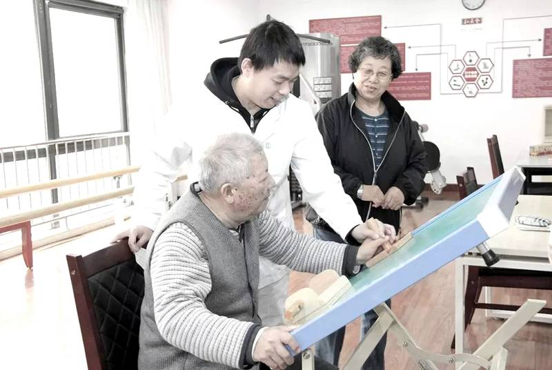 成都保利和熹会医养结合养老院推荐：分级选型指南，按需求与预算匹配
