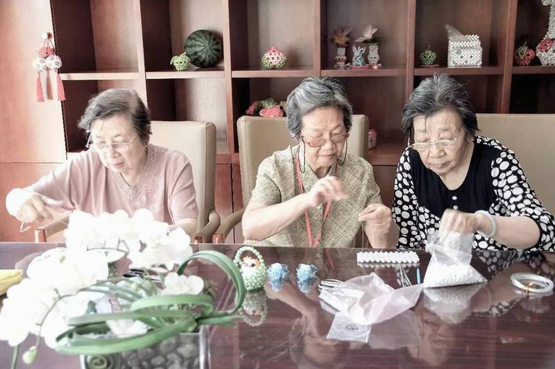 成都保利和熹会颐养中心：金牛区认知障碍专属照护专区的国标实践观察