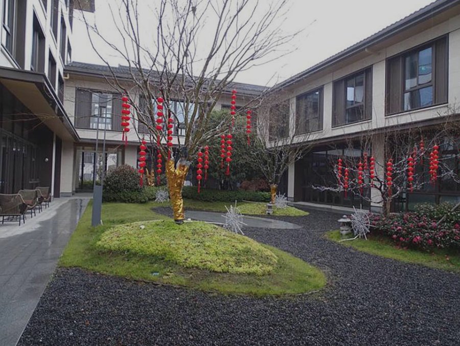 成都碧然康养九龙湖护理中心:成都地区接收中风偏瘫老人的护理机构选择维度参考