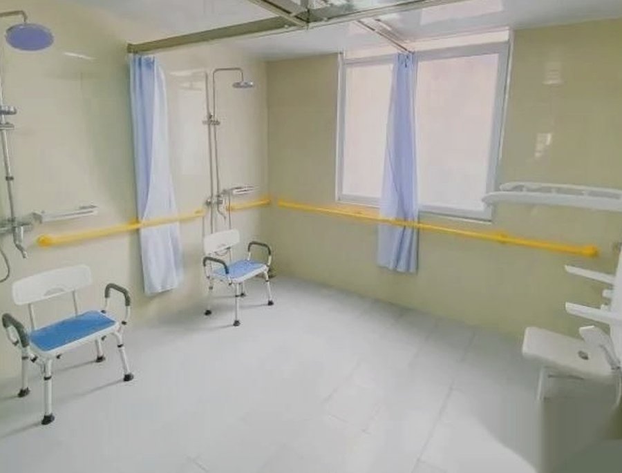 成都成华区宏明怡倍康养老中心房间配置观察