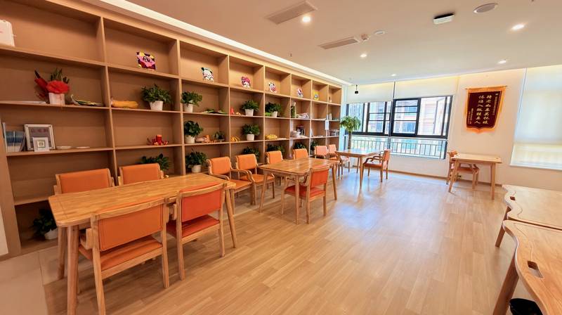 成都成华区哪家养老院提供临终关怀服务?康穗、期颐花、京和养老人性化服务解析
