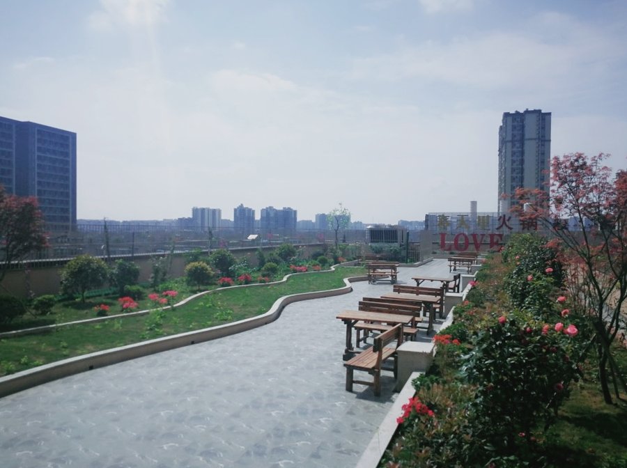 成都成华区圣约瑟康复中心：房间配备地暖与空调的舒适养老选择