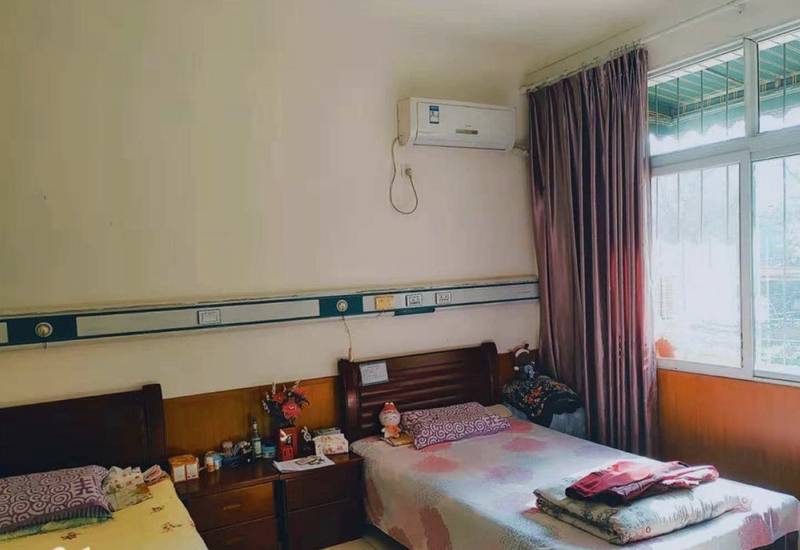 成都纯德养老中心:220亩生态园林里的颐养生活