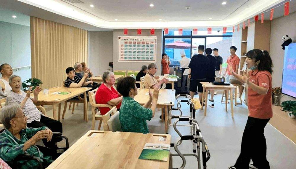 成都大弯街道养老服务综合体（福孝家康养中心）：青白江半失能照护与起居·洗澡·用餐服务核验参考