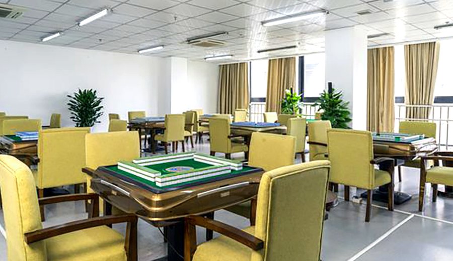 成都东升街道养老院哪家好?成都华孝颐养居特色服务解析