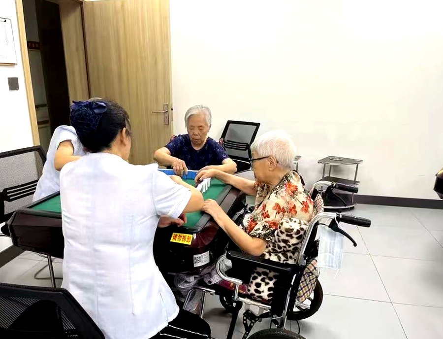 成都高新区刚出院老人照护指引:走进锦欣花乡康养中心的医养实践