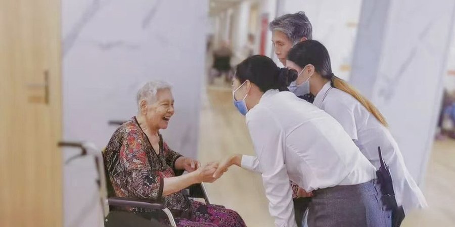 成都高新区锦欣花乡康养中心:全失能长者照护服务参考指南