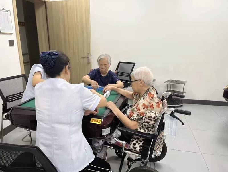 成都高新区脑梗后偏瘫照护适配参考:锦欣花乡康养中心服务梳理