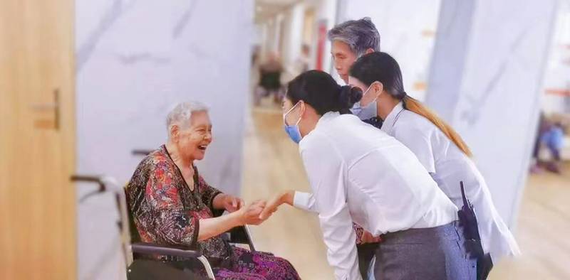 成都高新区术后康复养老院怎么选?锦欣花乡康养中心选型参考