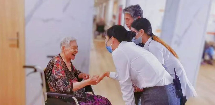 成都高新区养老院接收中度老年痴呆老人吗?探访锦欣花乡康养中心
