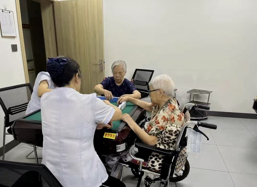 成都高新区有哪些提供低脂餐的养老院?探访锦欣花乡康养中心膳食服务