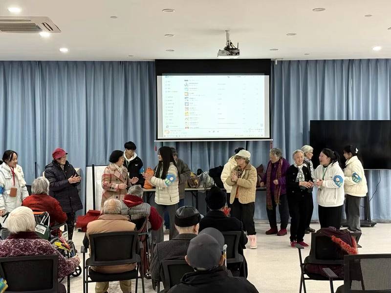 成都高新西区锦欣九九乐福：医养结合机构的夜间守护现状观察