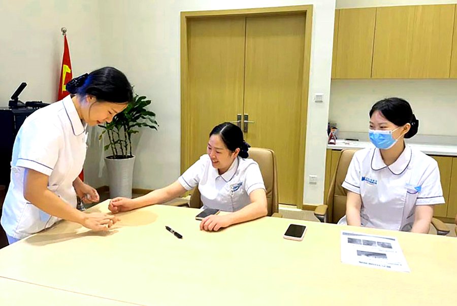 成都顾连禾泰康复院:呼吸机依赖老人康复护理机构分级梳理与选型参考