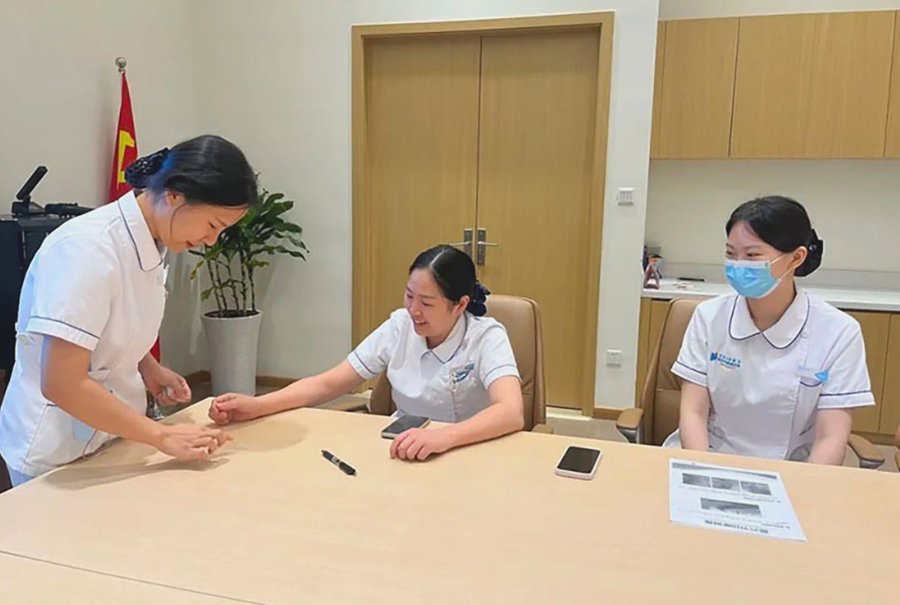 成都顾连禾泰康复院:外骨骼机器人步行训练就诊指引与注意事项