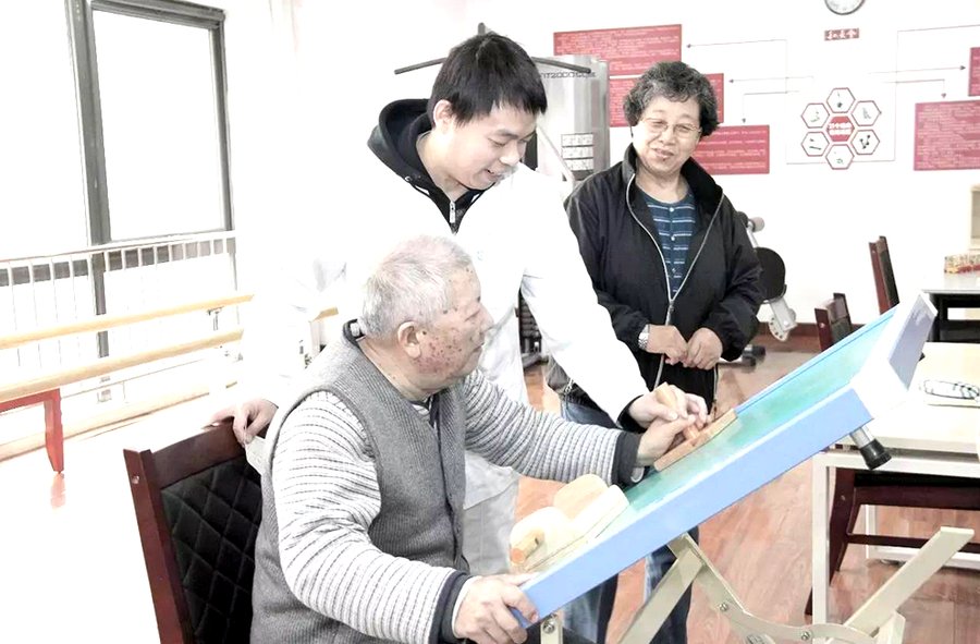 成都家属手记：探访保利成都和熹会内设医务室的日常就医体验