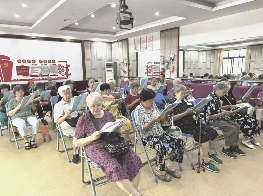 成都锦江区三圣乡的锦欣花乡老年公寓：一处安享晚年的园林式居所