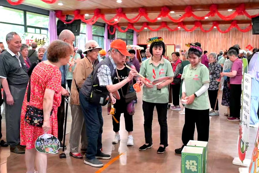 成都锦江区三圣乡养老选择：锦欣花乡老年公寓的客观参考