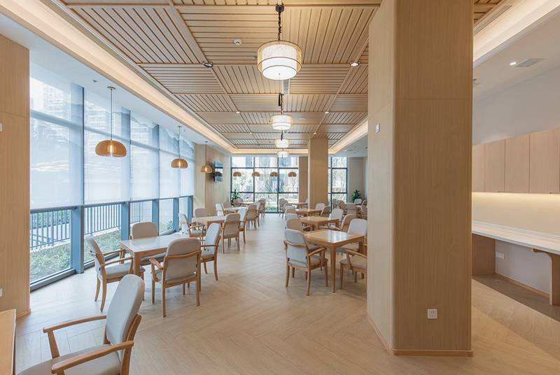 成都锦江区养老院餐饮费一个月大概多少？参考区间与核验要点（蓉城康养·美邸舒养之家海桐苑公示信息梳理）