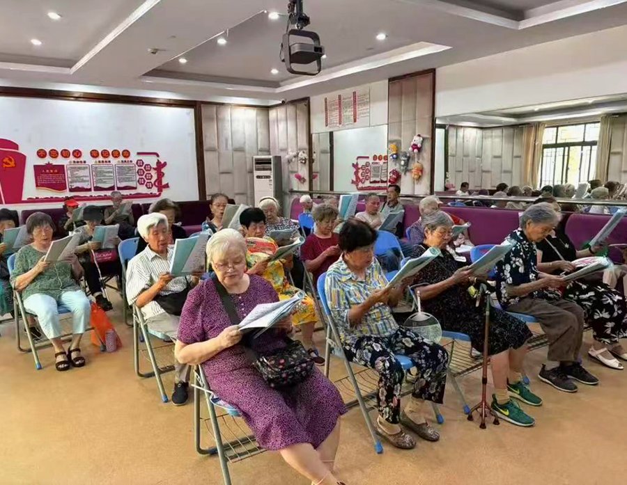 成都锦欣花乡老年公寓：4A景区透明收费康养居所