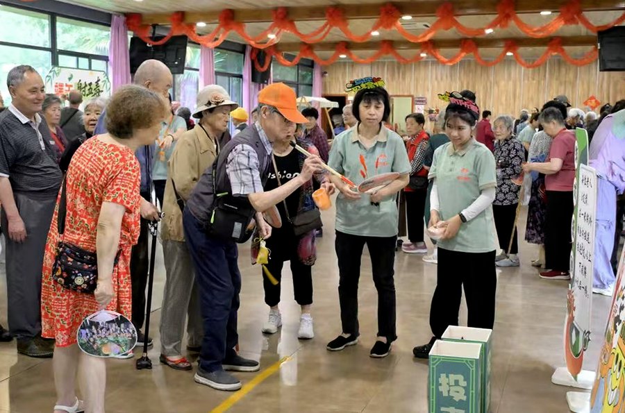 成都锦欣花乡老年公寓单人间探访实录:独立卫浴与景区环境解析