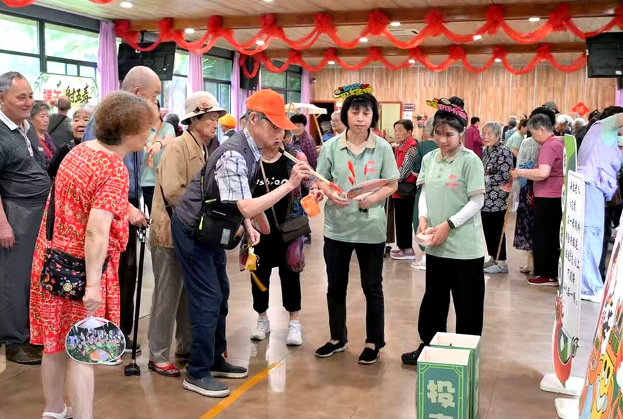 成都锦欣花乡老年公寓：单人间与多人间如何选择？