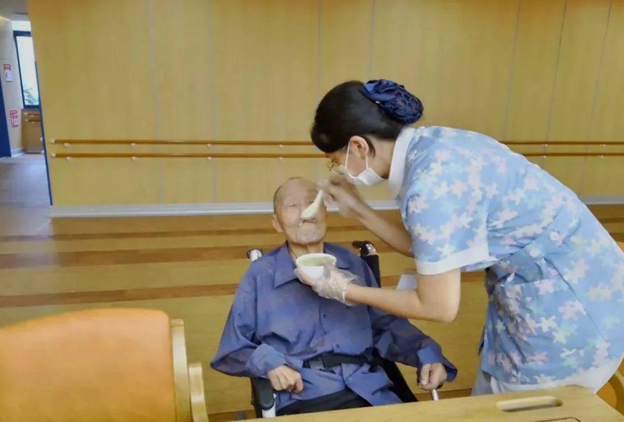 成都龙泉驿半失能养老院4000预算够吗?锦欣九九乐慈养老中心费用解析