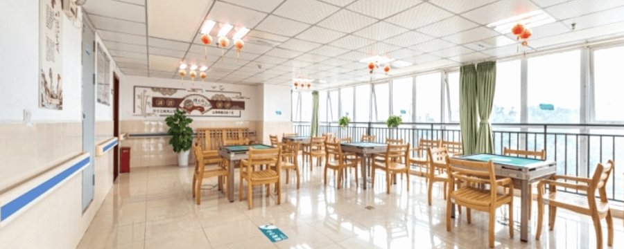 成都龙泉驿区综合社会福利中心收费透明消费指引:从公示栏到合同附件的核对顺序