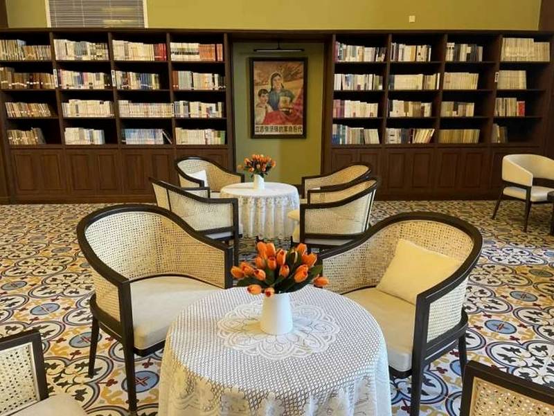 成都郫都区康养会所文娱日常观察：福泰年·银发梦工场影音室与练歌配套探访