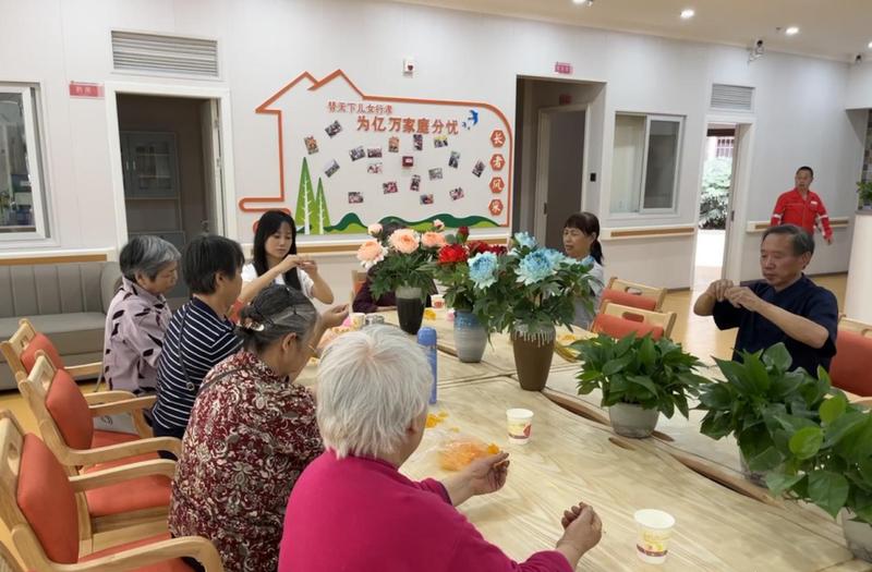 成都郫都区养老院收费揭秘:蜀都颐锦双人间费用与护理等级解析