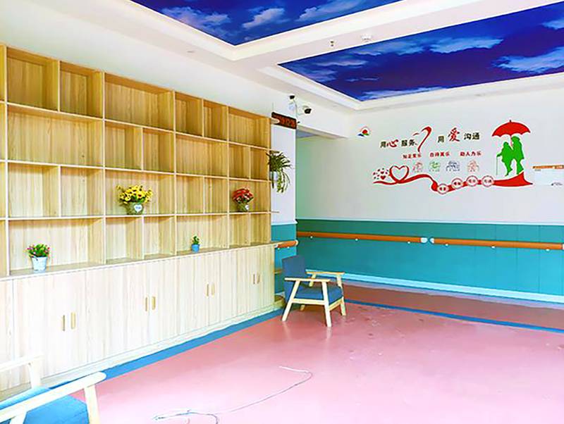 成都启阳颐养中心观察：全失能长者吸痰吸氧照护的机构适配逻辑