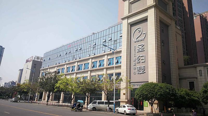 成都青羊区三千余平米养老院参考:圣约瑟康复中心公共活动空间与隐私保障介绍