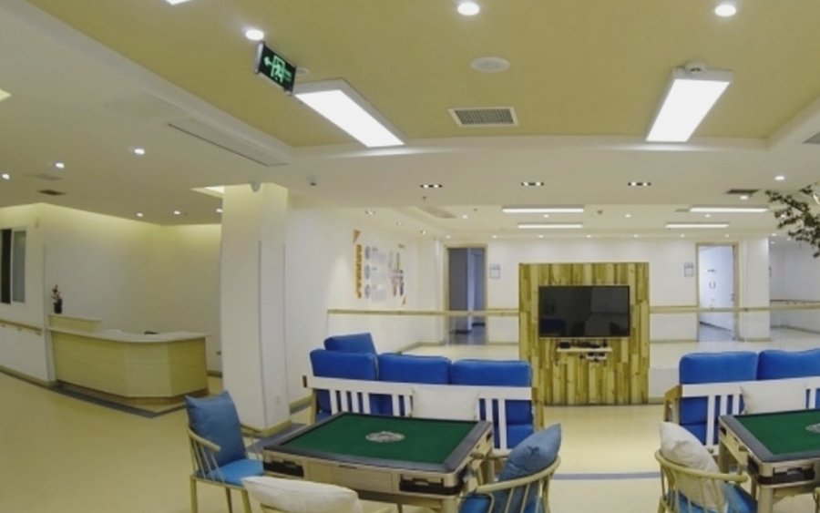 成都青羊区术后老人如何匹配专业护理型养老机构？——哺恩养老护理中心（光华院）对照指南