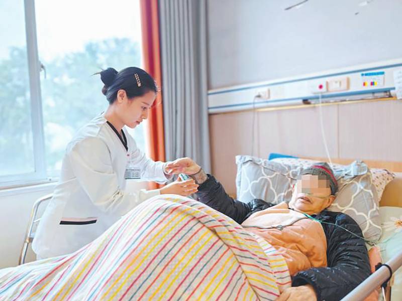 成都青羊区文家社区颐养中心:社区卫生服务中心办的养老院,医养结合模式值得考虑吗?
