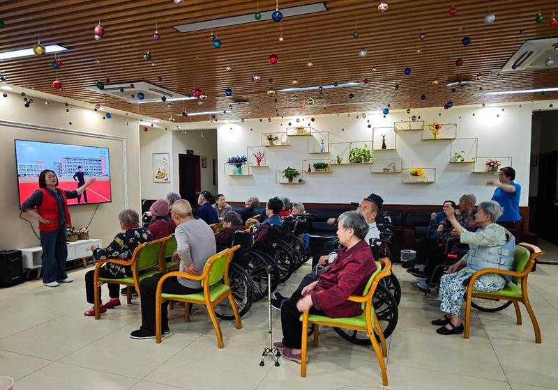 成都青羊区颐碗汤养老中心:夫妻或两位老人能同住双人间吗?