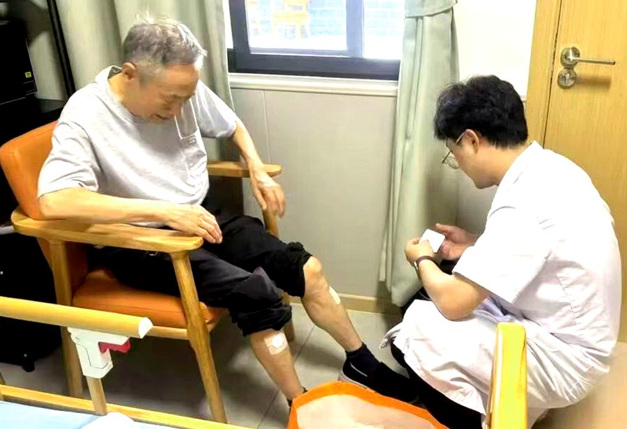 成都三圣花乡里的养老选择:锦欣花乡老年公寓卧床长者照护探访实录