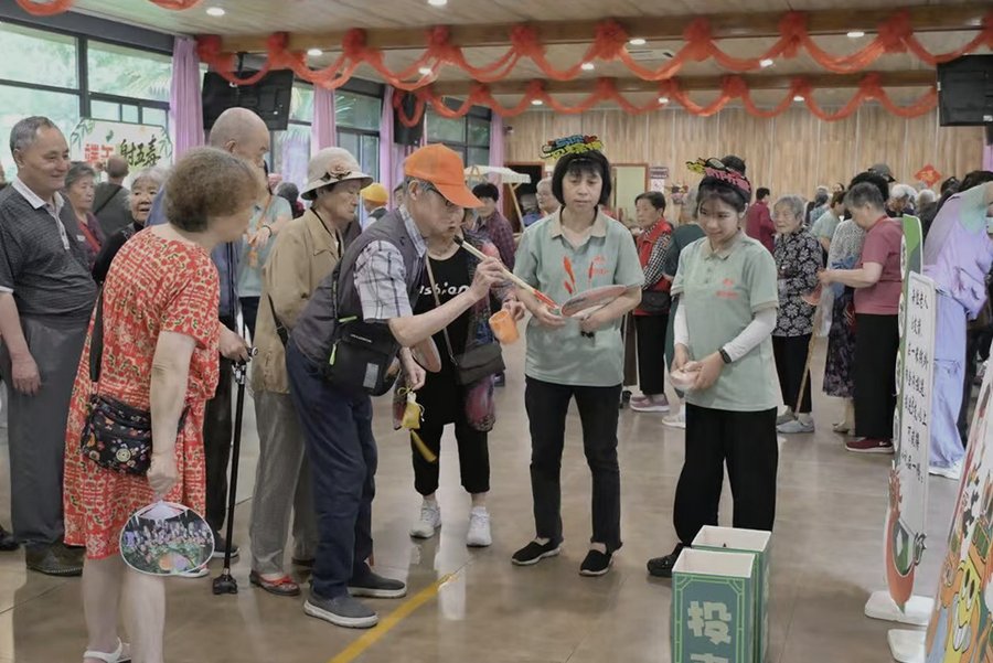 成都三圣花乡里的养老选择:锦欣花乡老年公寓卧床长者照护探访实录