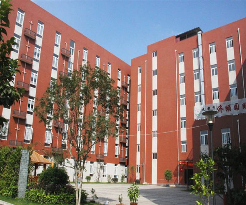 成都市龙泉驿区侨颐园颐养居：独立城市院落与全生活场景适老化解析