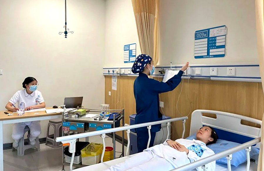 成都失能长者带管照护参考：探访顾连禾泰康复院在鼻饲、尿管与造口护理中的实践