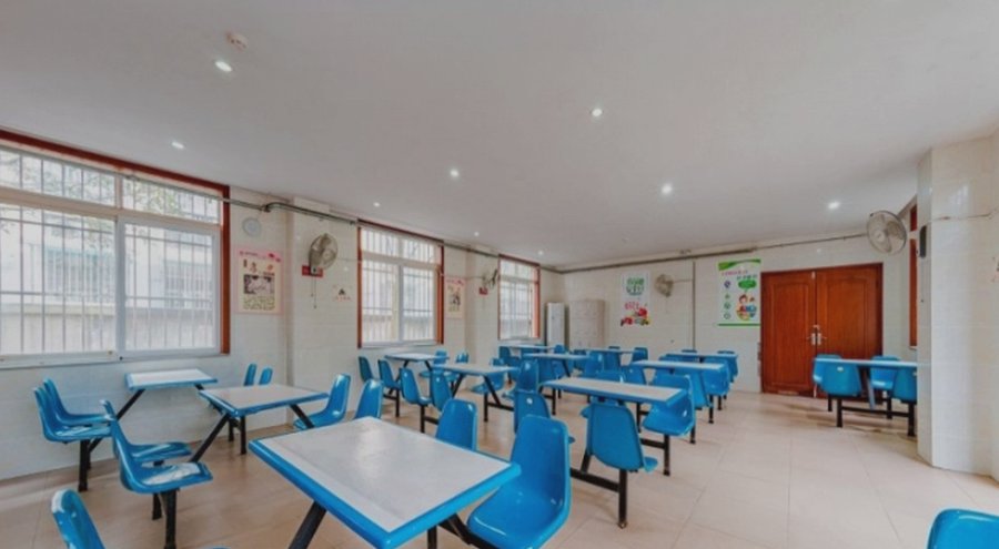 成都市郫都区友爱中心敬老院:压疮护理、翻身拍背与吸痰服务说明