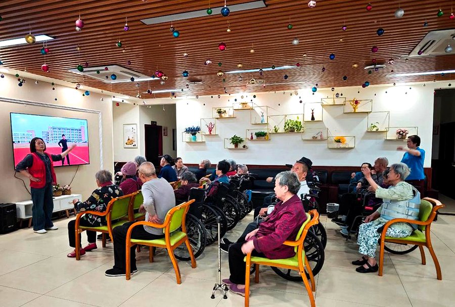 成都市青羊区金沙街道金鹏社区晚霞养老服务中心 社区日间托老与老年助餐服务指南