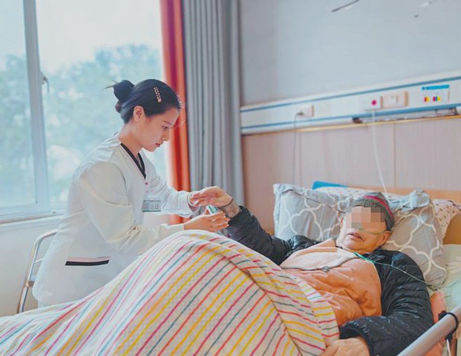 成都市青羊区文家社区颐养中心居室硬件配置参考指南：独立卫生间与紧急呼叫系统专项说明
