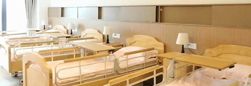 成都市新都区花香果居养老院:二级护理(2200元)能接住“站不稳、吃不好”的老人吗?